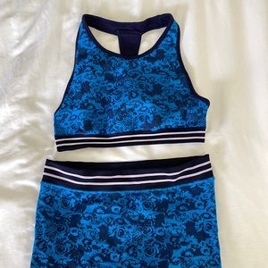 Fabletics leggings and sports bra set